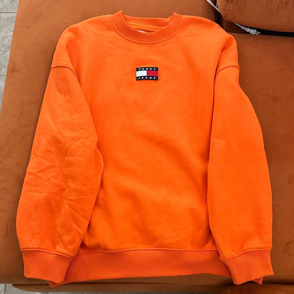Vintage orange Tommy Hilfiger sweatshirt